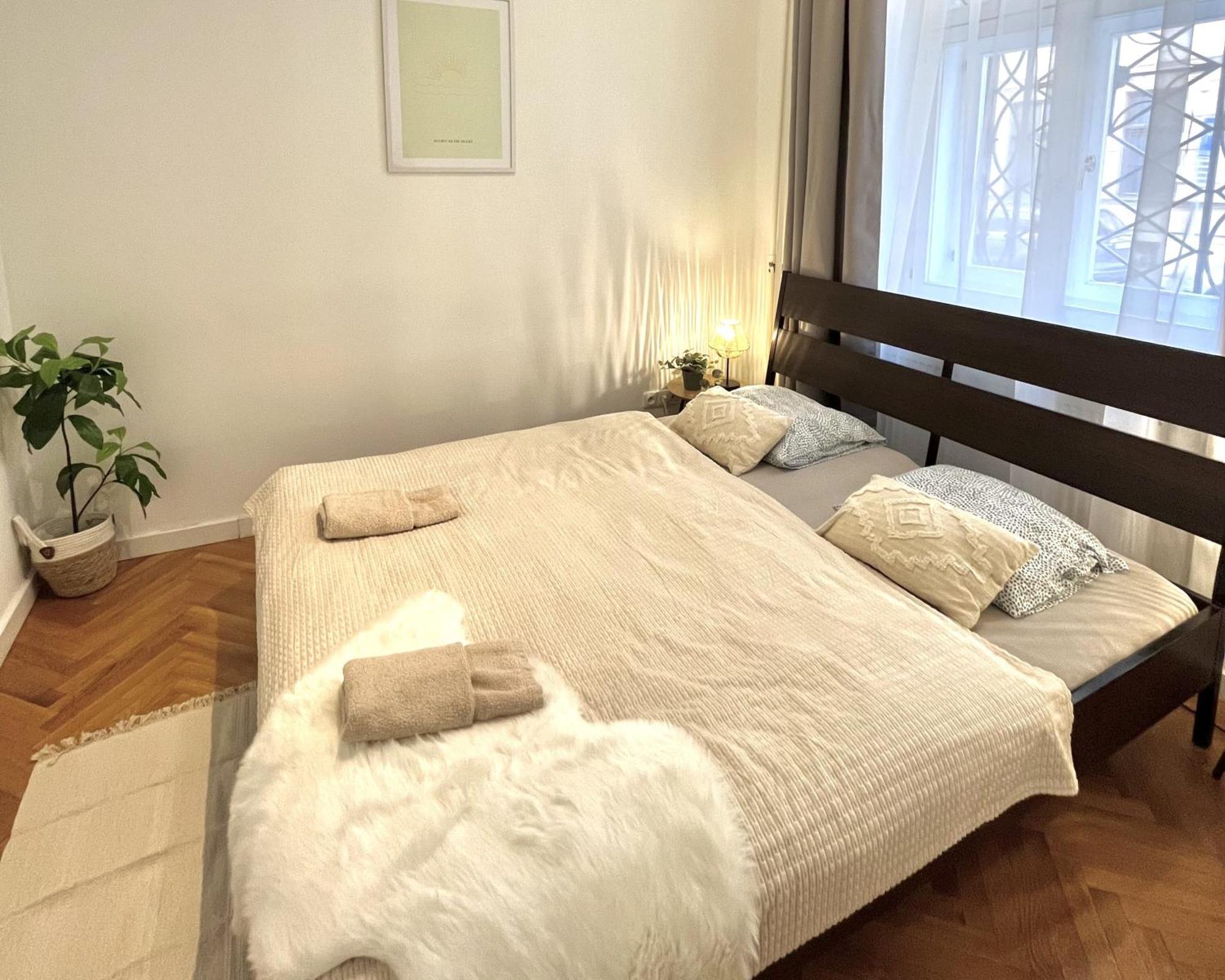 Apartment Mia - Old Town, Ac 브라티슬라바 외부 사진